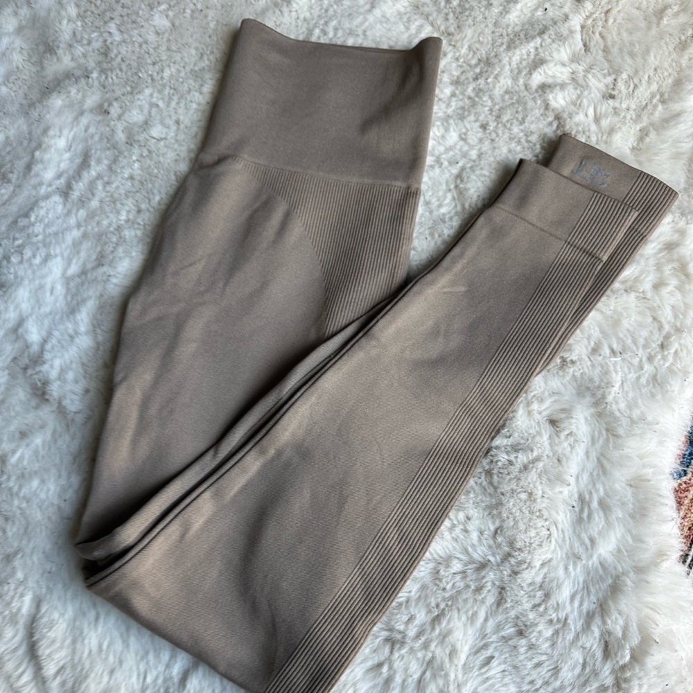 SET Active Sculptflex Leggings in Tan